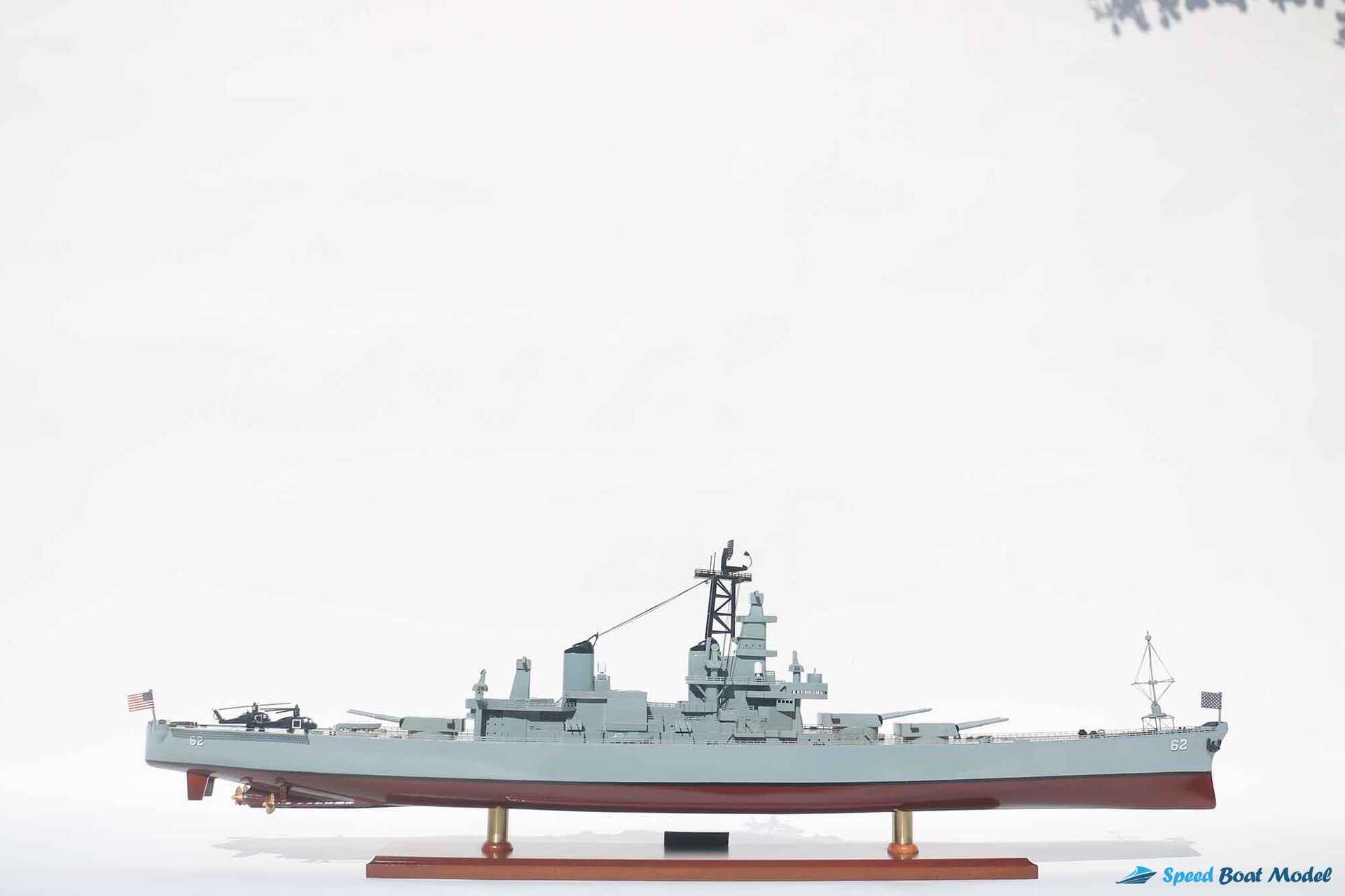 Uss New Jersey (bb-62) Battleship Model (8) Speed Boad Model Uss New Jersey (bb-62) Battleship Model (8) Speed Boad Model