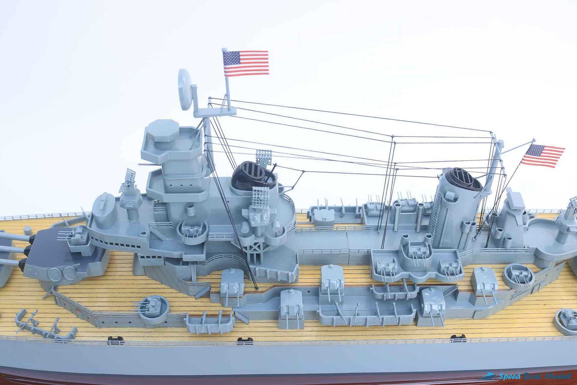 Uss Missouri Bb-63 Battleship Model (2) Speed Boad Model Uss Missouri Bb-63 Battleship Model (2) Speed Boad Model