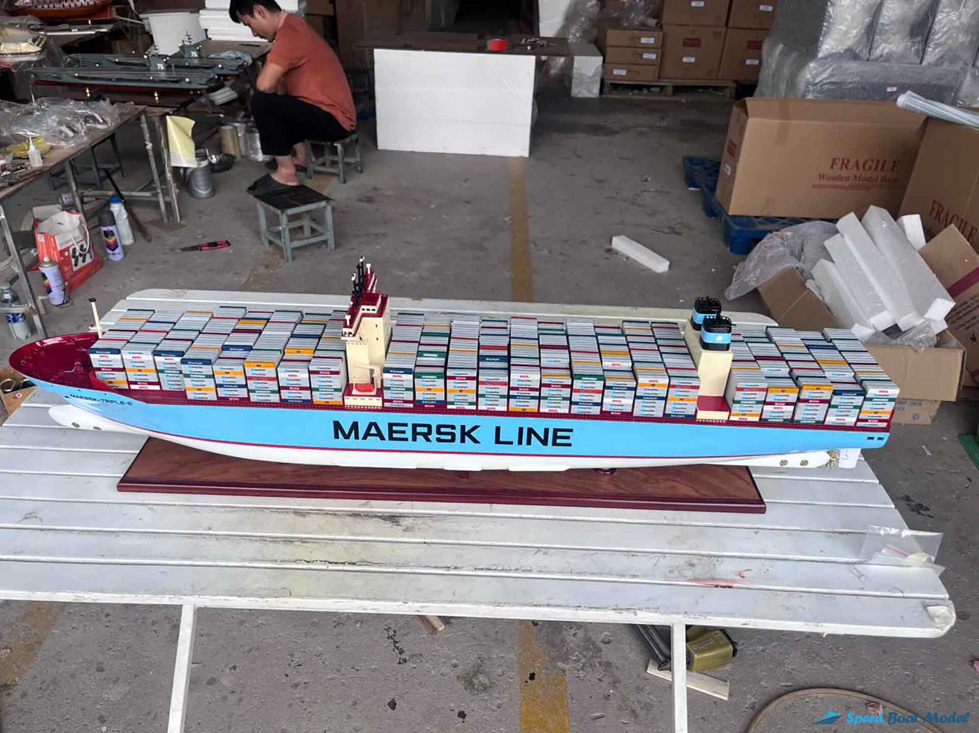 Maersk Triple E Container Ship Model (1) Speed Boad Model Maersk Triple E Container Ship Model (1) Speed Boad Model