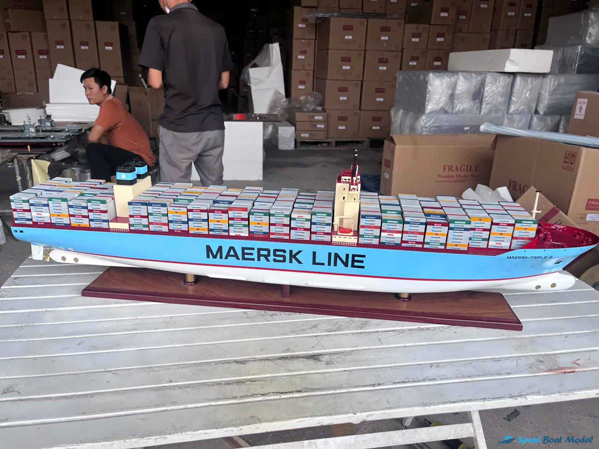 Maersk Triple E Container Ship Model (2) Speed Boad Model Maersk Triple E Container Ship Model (2) Speed Boad Model