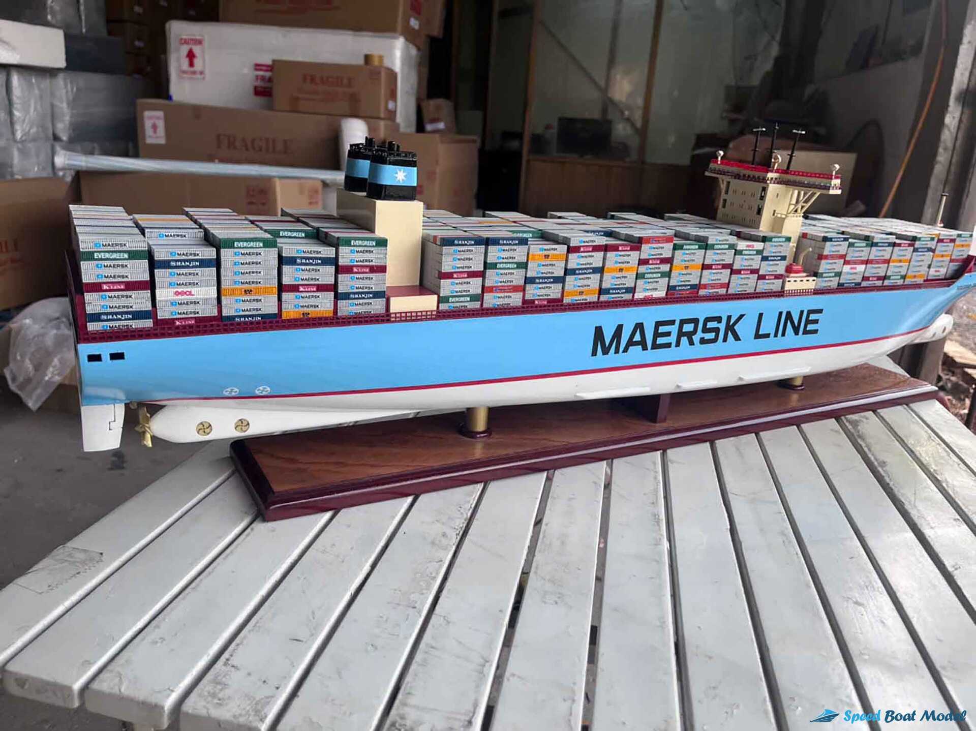 Maersk Triple E Container Ship Model (5) Speed Boad Model Maersk Triple E Container Ship Model (5) Speed Boad Model