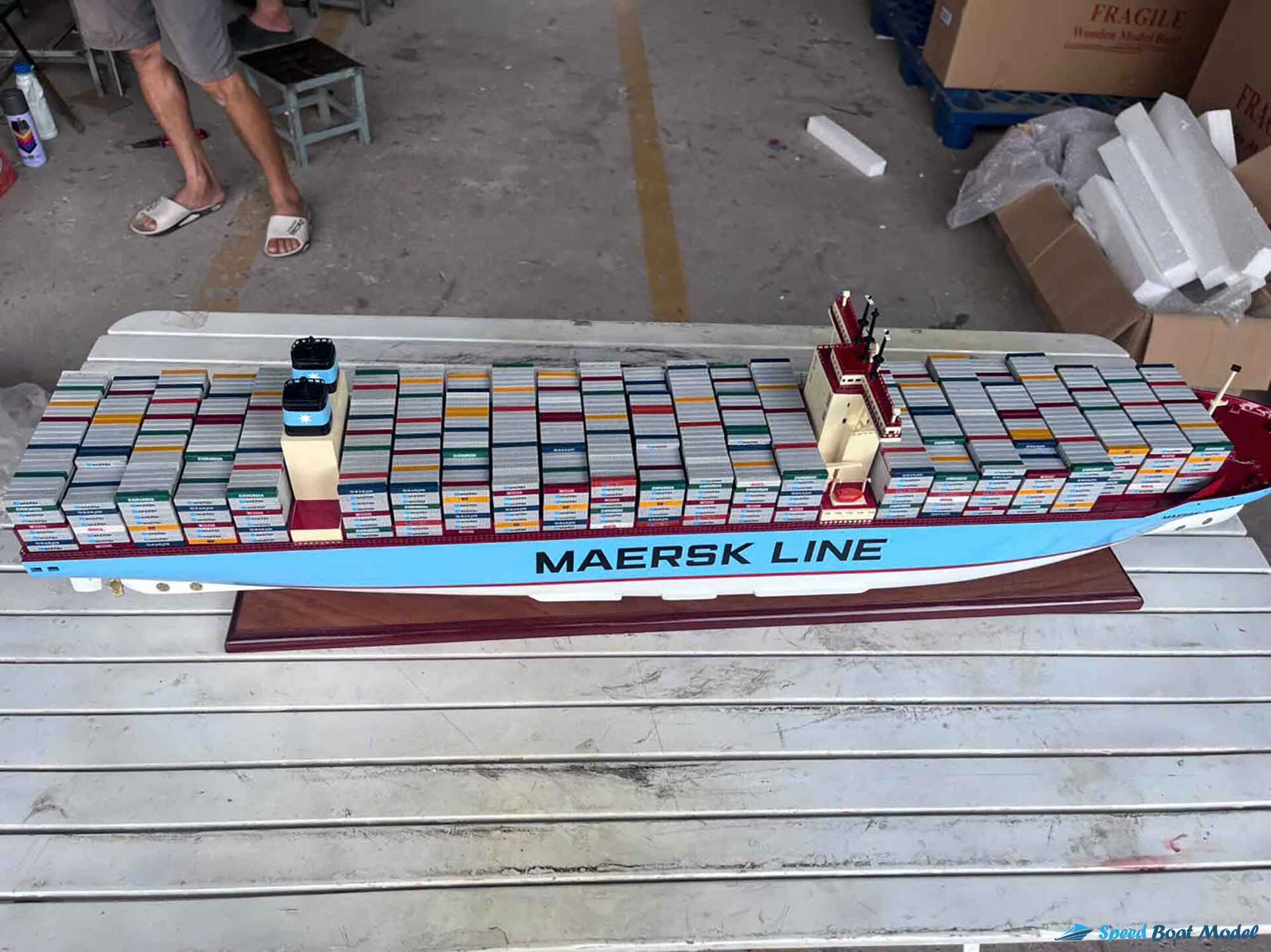 Maersk Triple E Container Ship Model 39.3" 12 Maersk Triple E Container Ship Model (6) Speed Boad Model