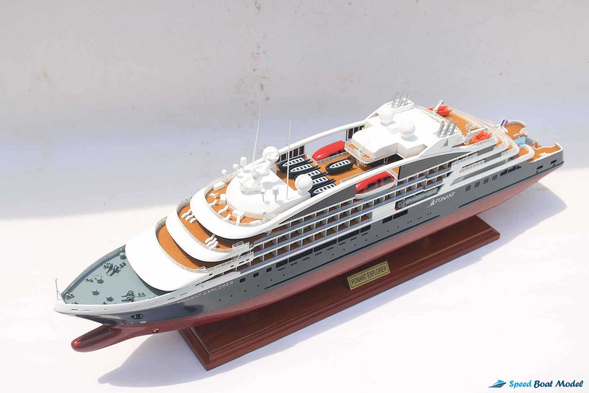 Ponant Explorer Ocean Liner Model (12) Speed Boad Model Ponant Explorer Ocean Liner Model (12) Speed Boad Model