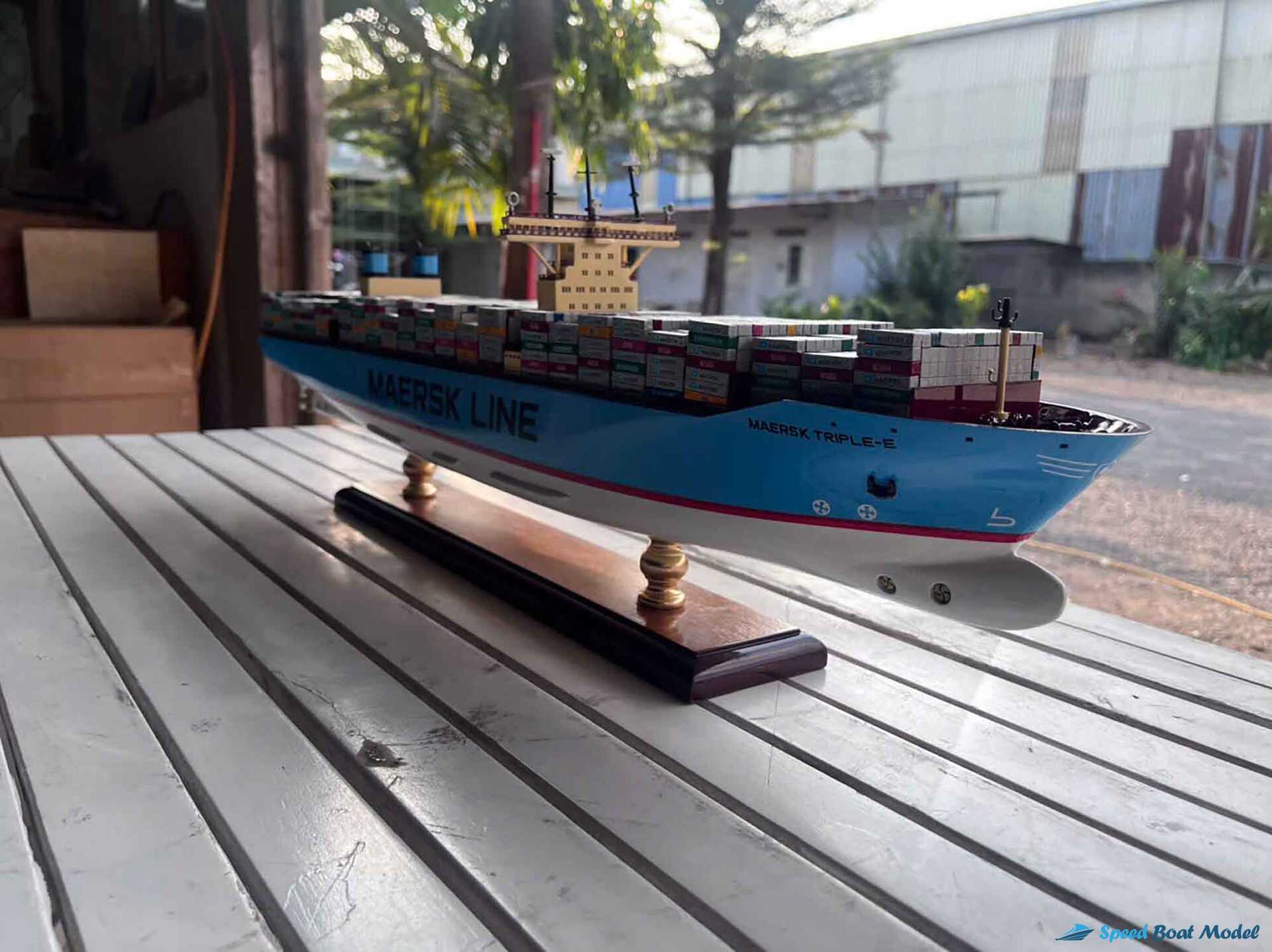 Maersk Triple E – Class Container Ship Model (4) Speed Boad Model Maersk Triple E – Class Container Ship Model (4) Speed Boad Model