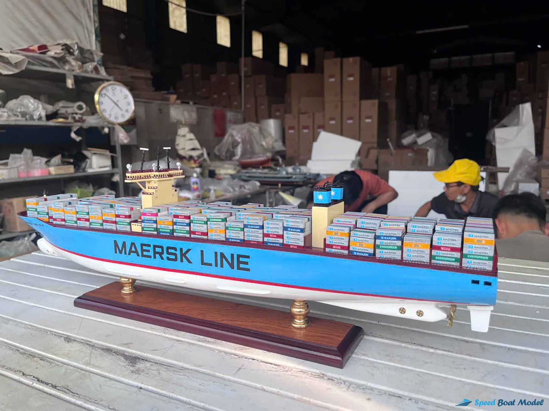 Maersk Triple E – Class Container Ship Model (5) Speed Boad Model Maersk Triple E – Class Container Ship Model (5) Speed Boad Model
