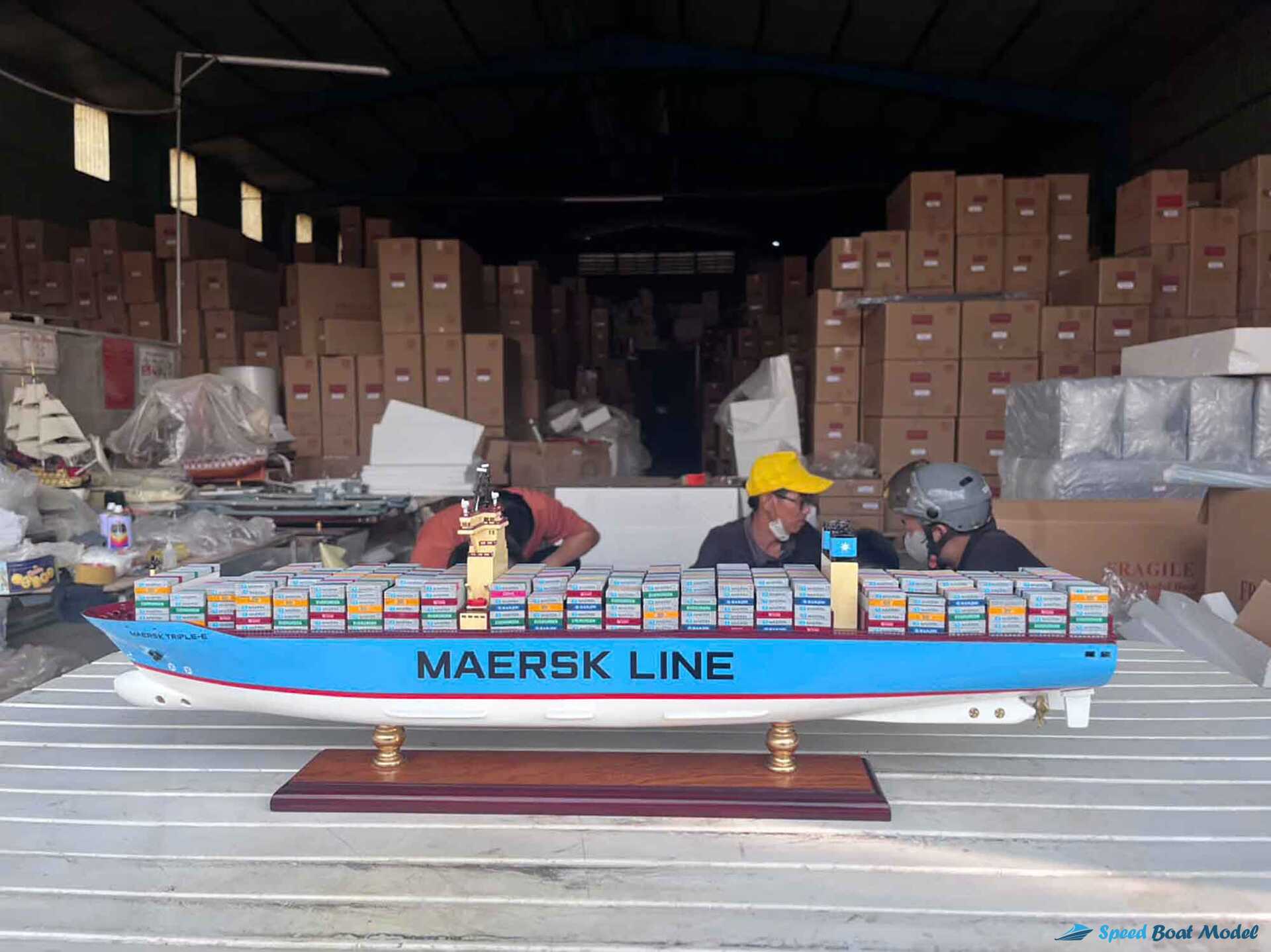 Maersk Triple E – Class Container Ship Model (6) Speed Boad Model Maersk Triple E – Class Container Ship Model (6) Speed Boad Model