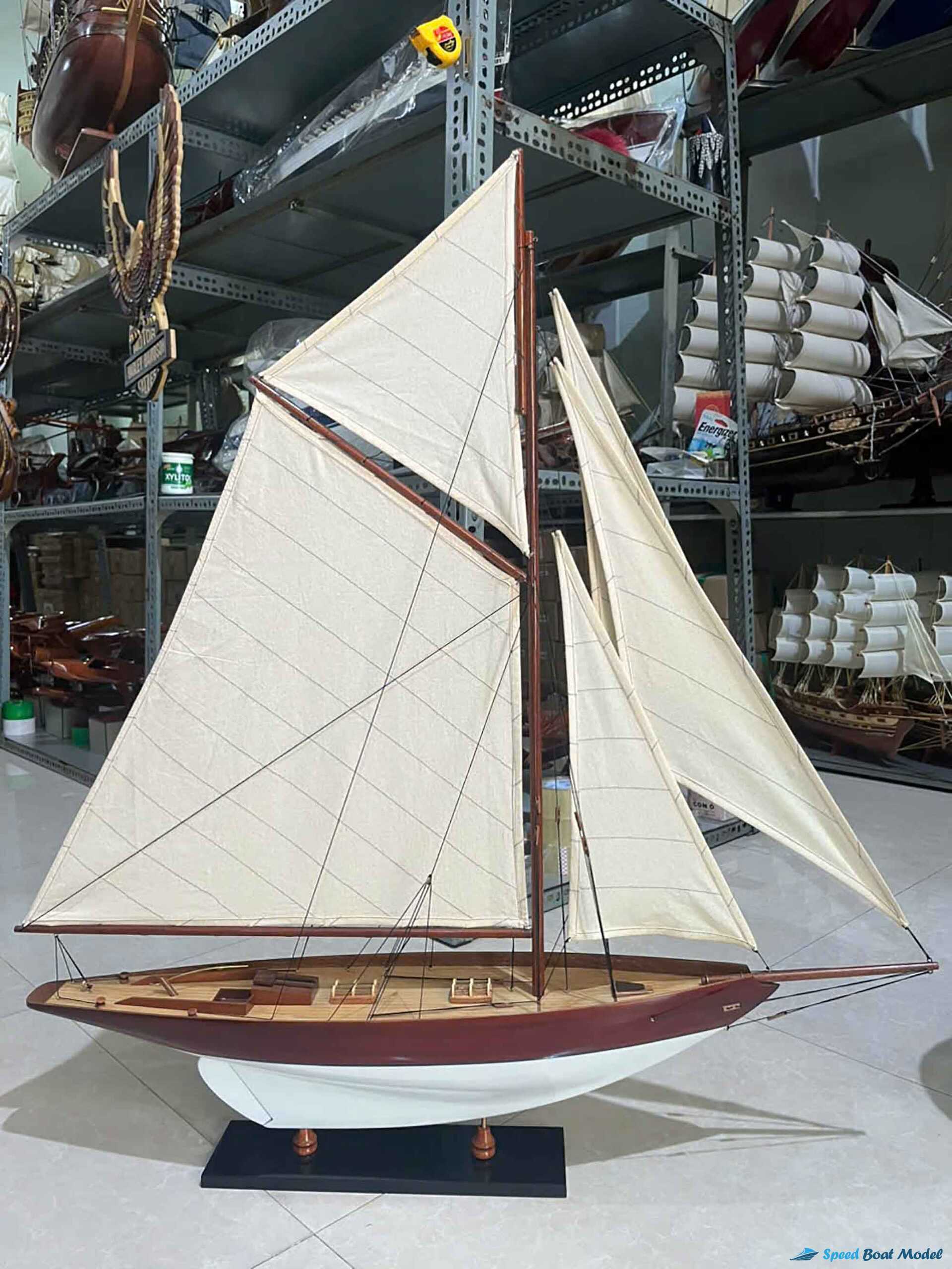 Penduick Ship Model – Painted White (3) Speed Boad Model Penduick Ship Model – Painted White (3) Speed Boad Model