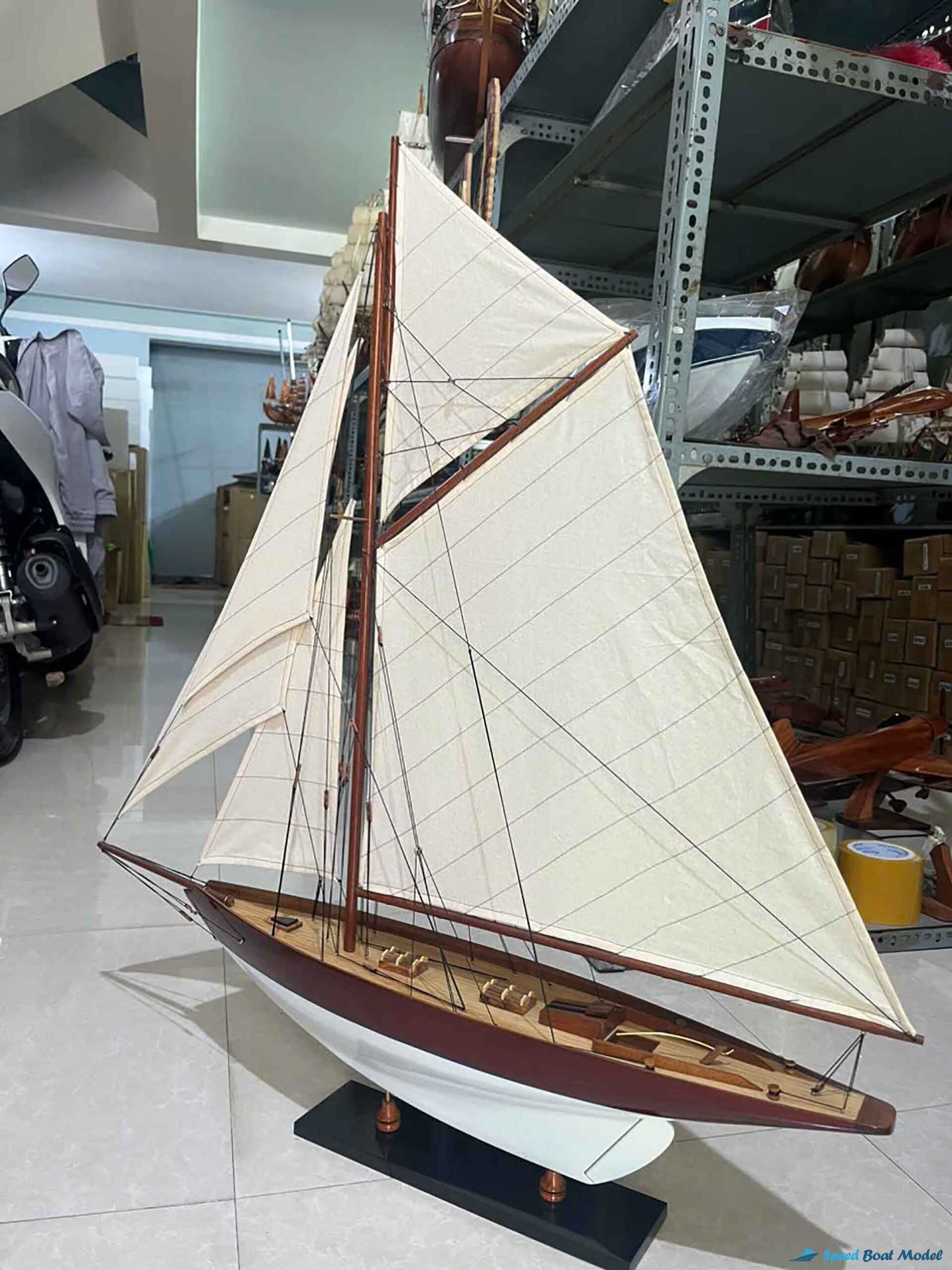 Penduick Ship Model - Painted White 11 Penduick Ship Model – Painted White (8) Speed Boad Model