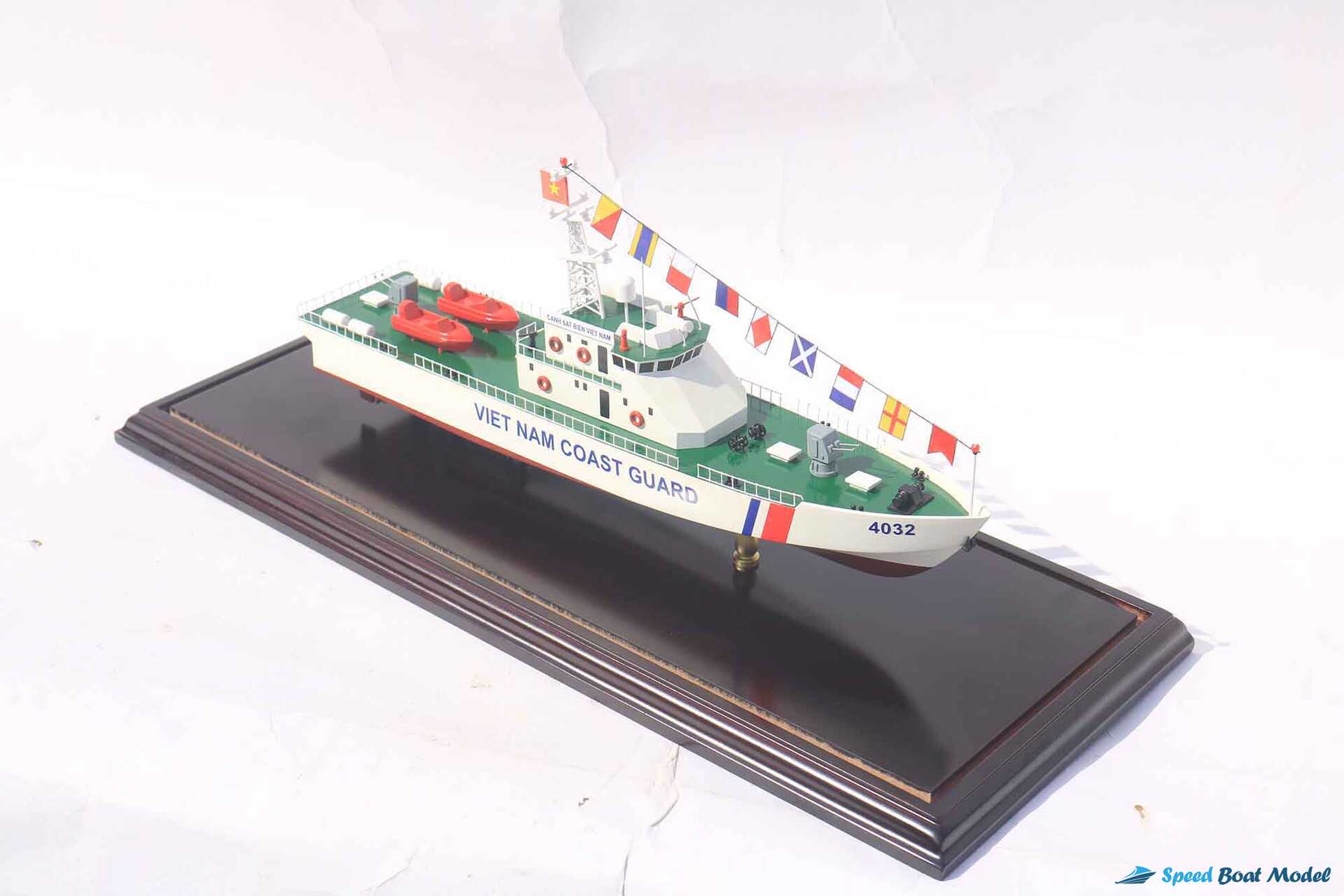 Viet Nam Coast Guard 4032 With Display Case Model (6) Speed Boad Model Viet Nam Coast Guard 4032 With Display Case Model (6) Speed Boad Model
