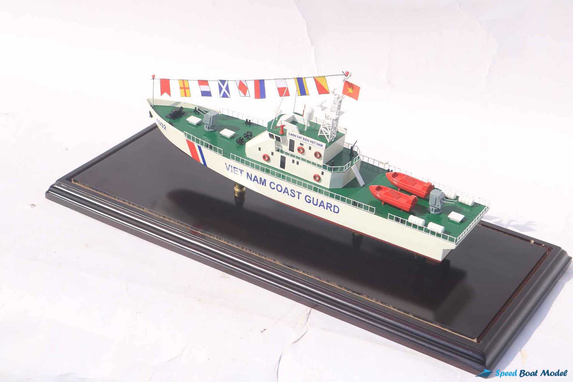 Viet Nam Coast Guard 4032 With Display Case Model (8) Speed Boad Model Viet Nam Coast Guard 4032 With Display Case Model (8) Speed Boad Model