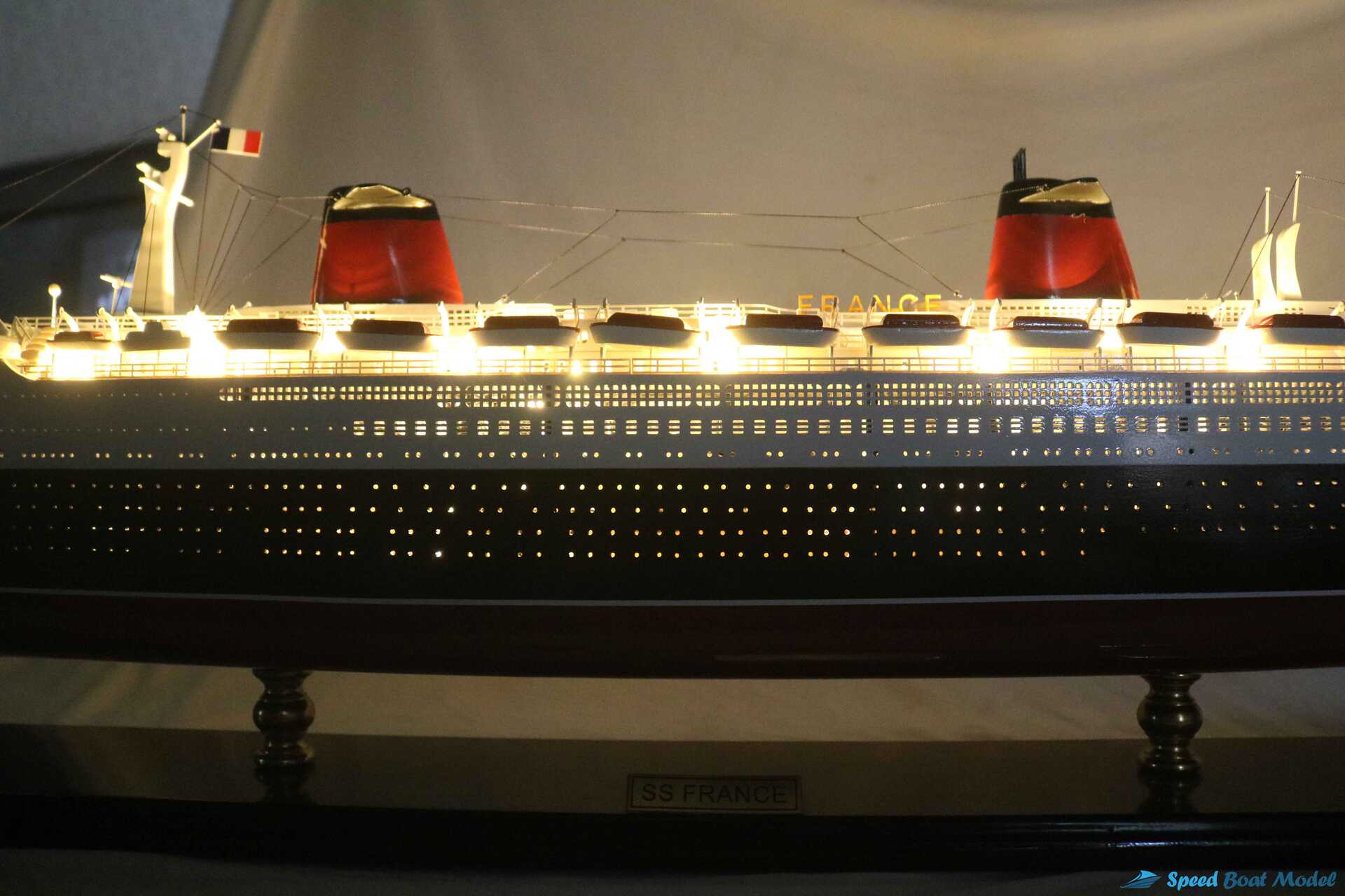Ss France Special Edition With Lights Model (4) Speed Boad Model Ss France Special Edition With Lights Model (4) Speed Boad Model