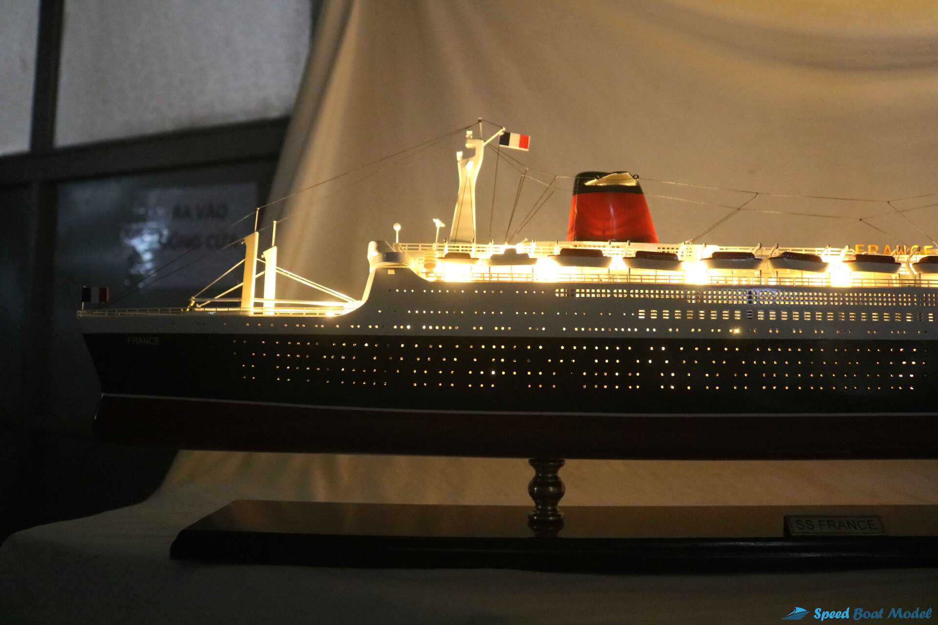 Ss France Special Edition With Lights Model (6) Speed Boad Model Ss France Special Edition With Lights Model (6) Speed Boad Model