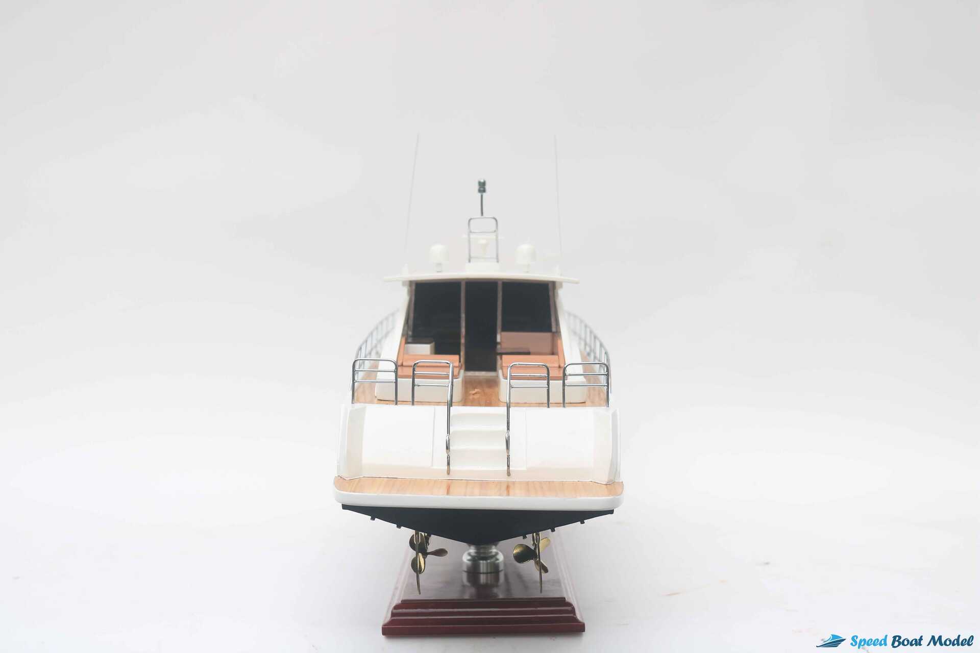 Princess V70 Modern Yacht Model (4) Speed Boad Model Princess V70 Modern Yacht Model (4) Speed Boad Model