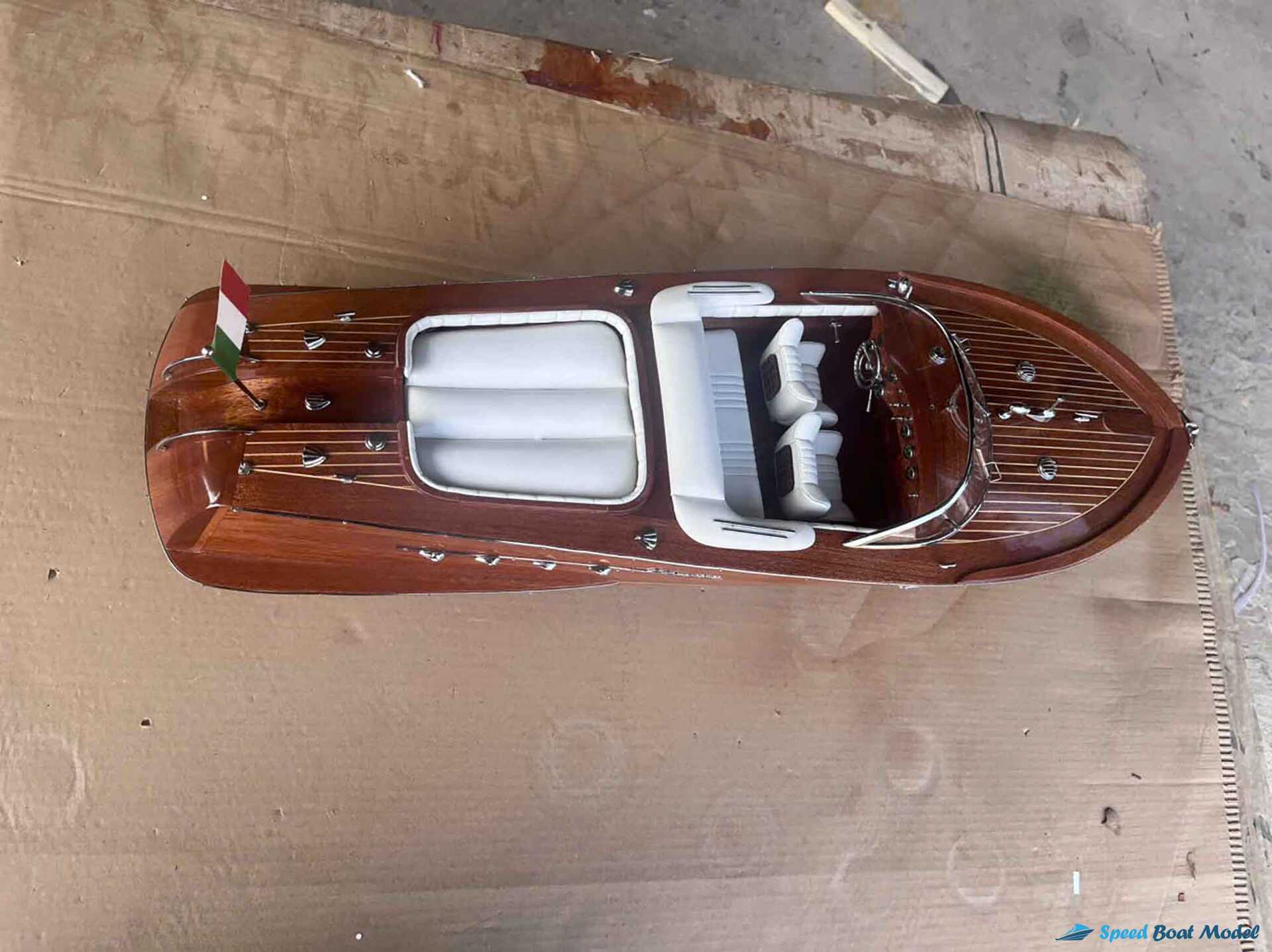 Riva Aquarama Wood Finished – White Chair Boat Model (4) Speed Boad Model Riva Aquarama Wood Finished – White Chair Boat Model (4) Speed Boad Model