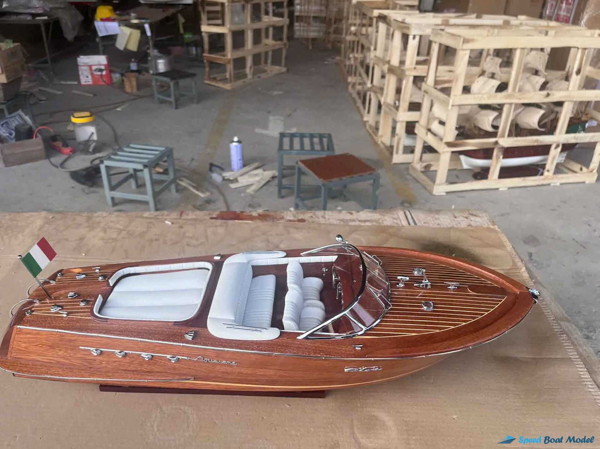 Riva Aquarama Wood Finished – White Chair Boat Model (9) Speed Boad Model Riva Aquarama Wood Finished – White Chair Boat Model (9) Speed Boad Model
