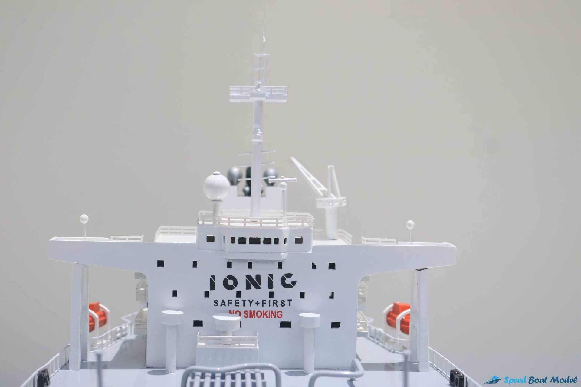 Ionic Althea Crude Oil Tanker Ship Model (2) Speed Boad Model Ionic Althea Crude Oil Tanker Ship Model (2) Speed Boad Model