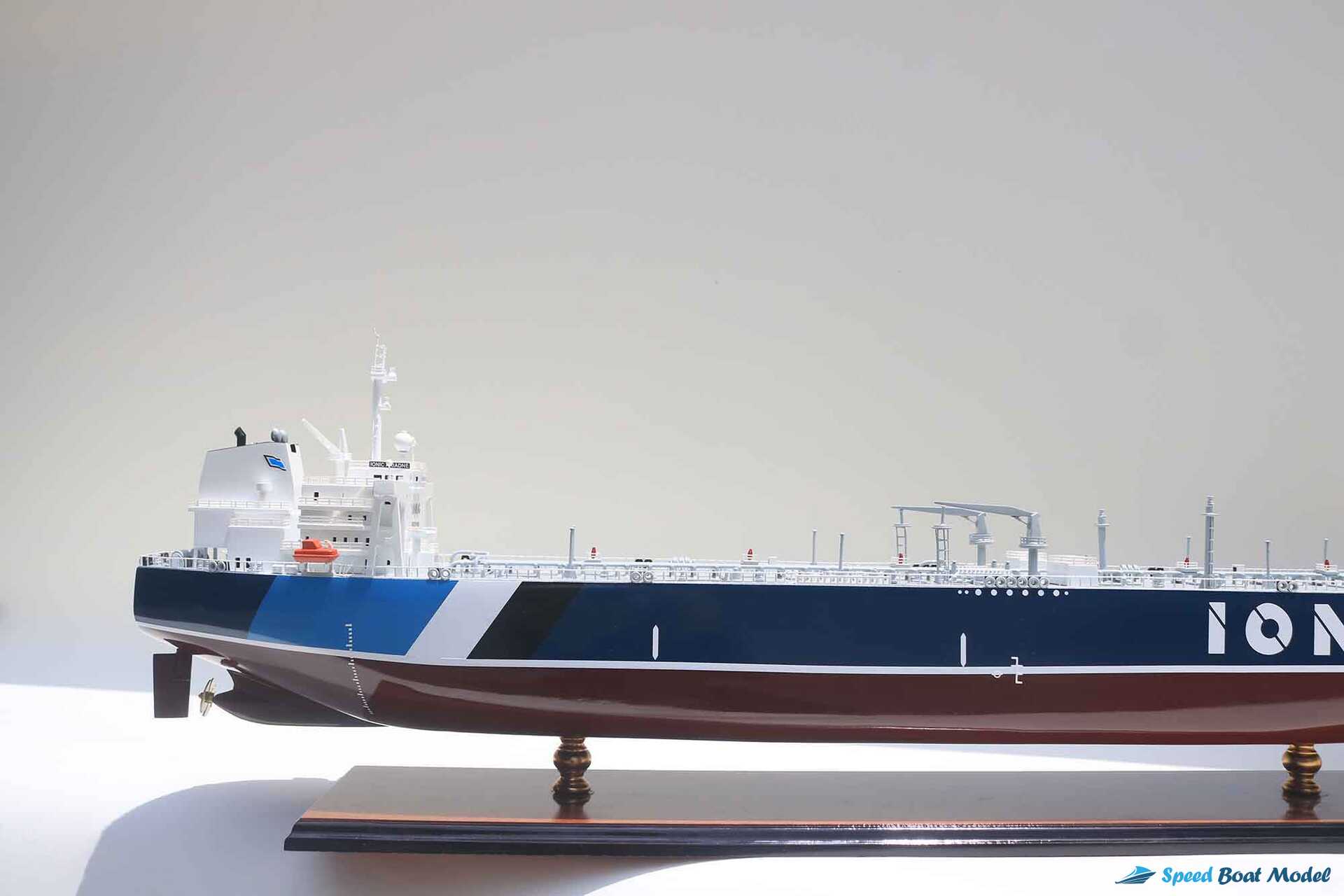 Ionic Ariadne Crude Oil Tanker Ship Model (13) Speed Boad Model Ionic Ariadne Crude Oil Tanker Ship Model (13) Speed Boad Model