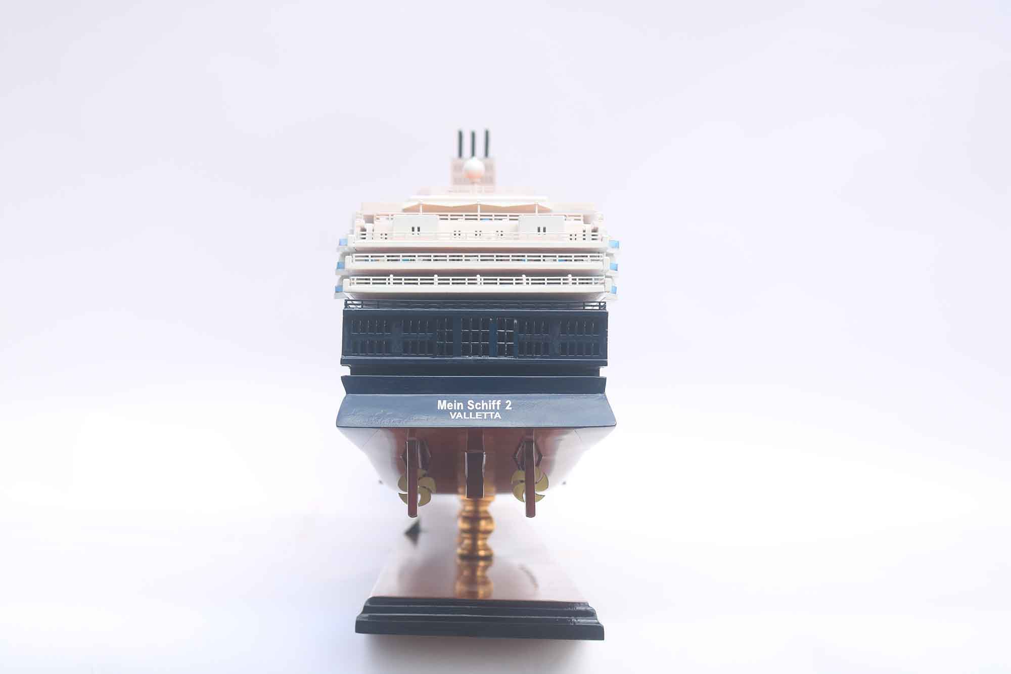 Mein Schiff 2 Cruise Ship Model (10) Speed Boad Model Mein Schiff 2 Cruise Ship Model (10) Speed Boad Model