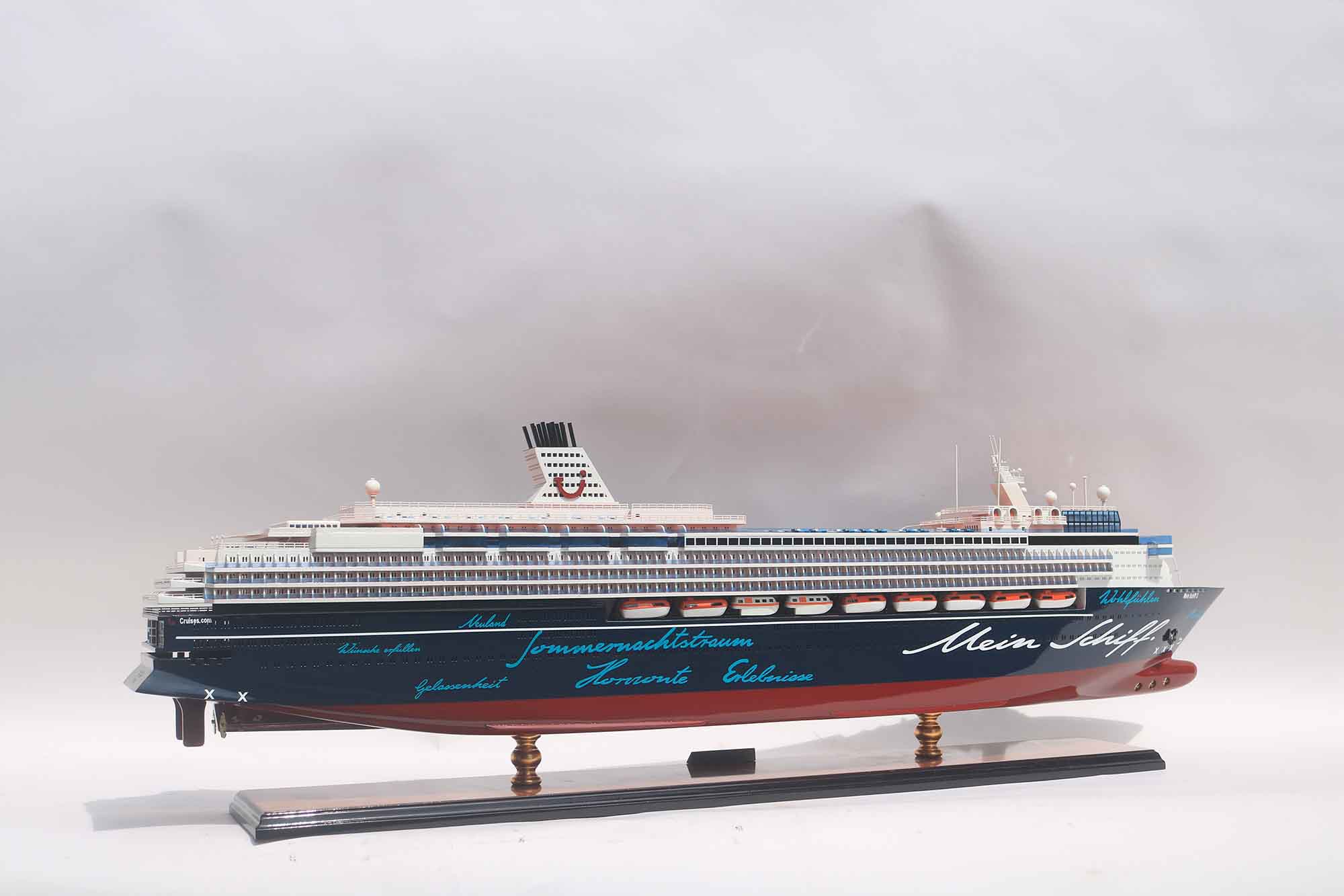 Mein Schiff 2 Cruise Ship Model (16) Speed Boad Model Mein Schiff 2 Cruise Ship Model (16) Speed Boad Model