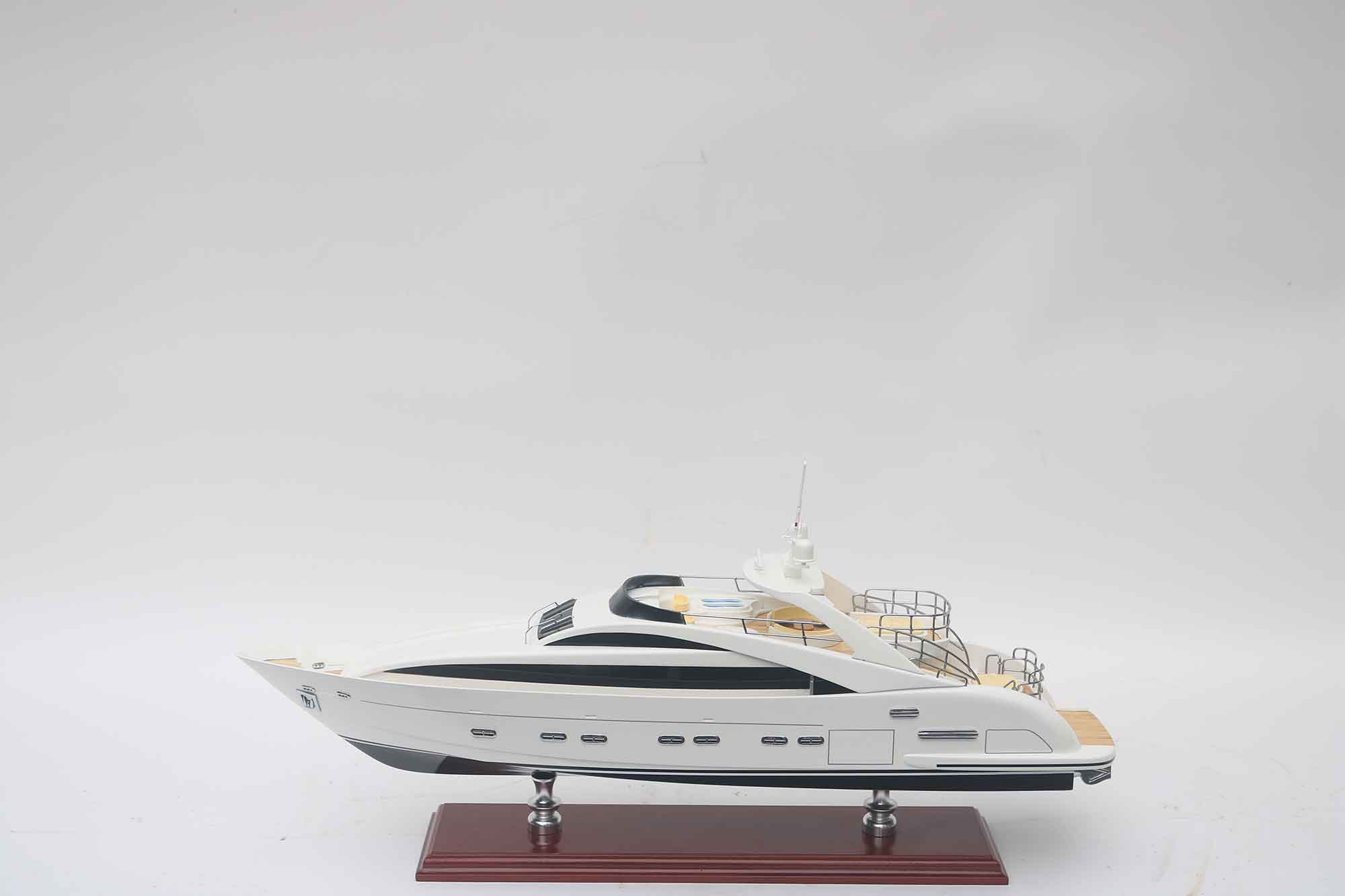 Sun Glider II Modern Yatch Model 24" 16 Sun Glider Ii Modern Yatch Model (15) Speed Boad Model